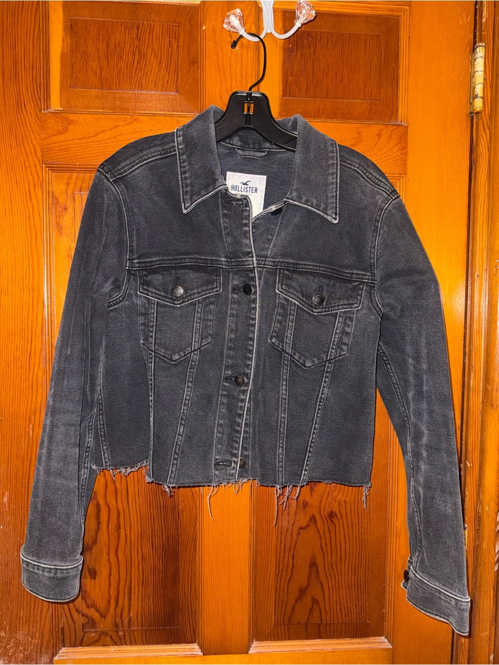 Hollister Washed Black Cropped Denim Jacket – Size L